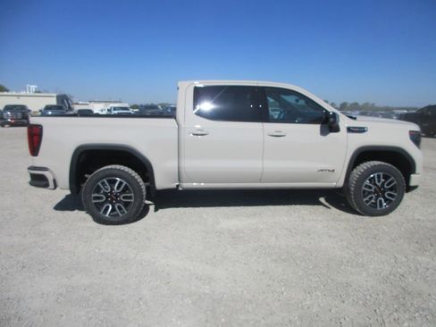 New 2026 GMC Sierra 1500 AT4 image 3