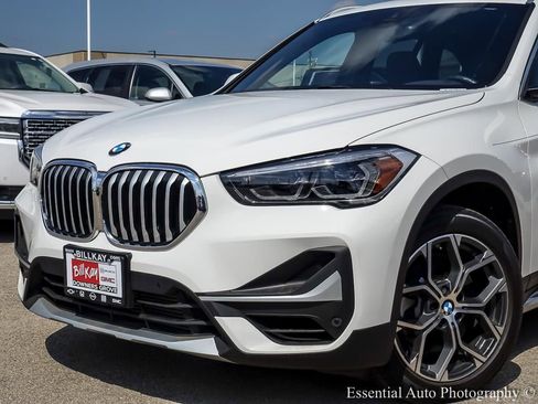 Used 2022 BMW X1 xDrive28i w/ Convenience Package AWD/4WD image 3
