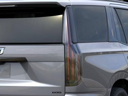 New 2026 Cadillac Escalade Platinum Sport w/ LPO, ONYX Package AWD/4WD image 11
