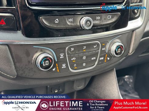 Used 2023 Chevrolet Traverse LT AWD/4WD image 15