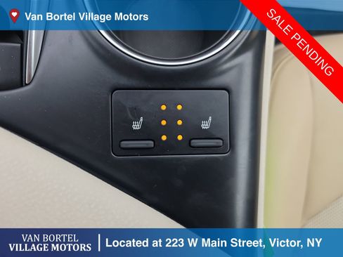 Used 2019 Toyota Camry XLE image 21