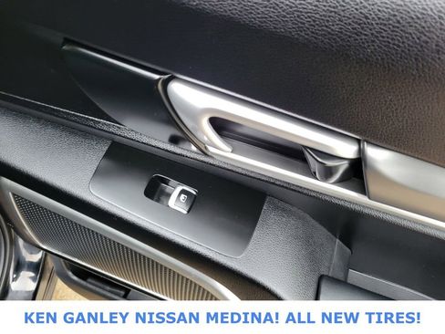 Used 2021 Kia Telluride LX image 47