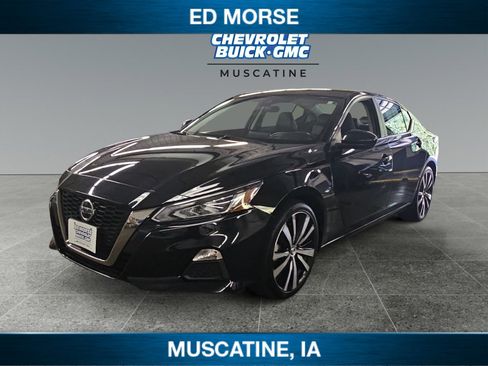 Used 2022 Nissan Altima 2.5 SR image 1