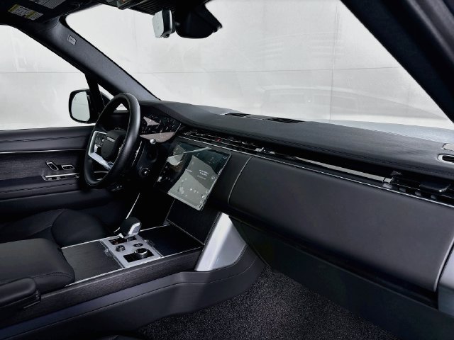 New 2027 Land Rover Range Rover Long Wheelbase SE AWD/4WD image 27