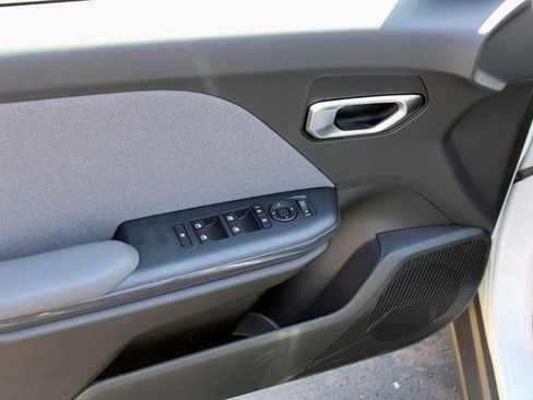 New 2025 Kia K4 EX image 16