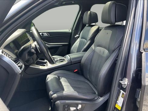 Used 2019 BMW X5 xDrive40i w/ M Sport Package AWD/4WD image 7