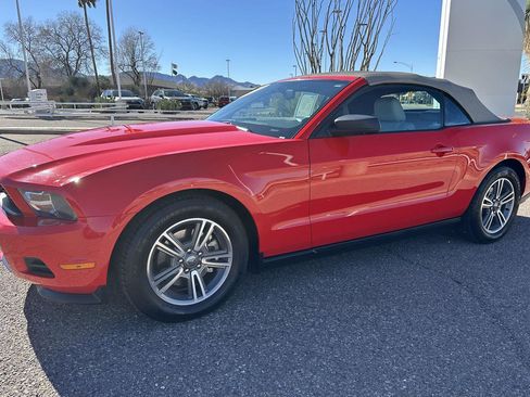 Used 2011 Ford Mustang Premium w/ Comfort Pkg image 11