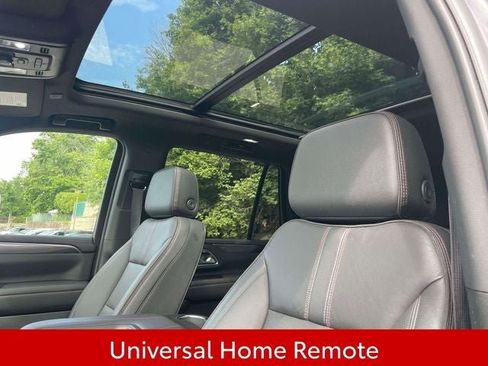 Used 2024 Chevrolet Tahoe RST w/ Luxury Package AWD/4WD image 25