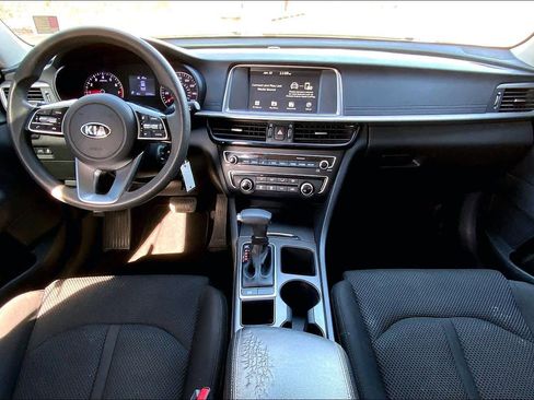 Used 2020 Kia Optima LX image 14