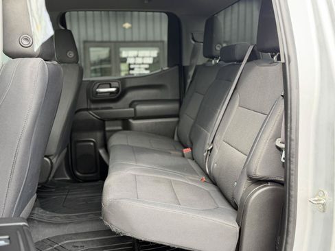 Used 2020 Chevrolet Silverado 1500 Custom w/ Custom Value Package AWD/4WD image 15