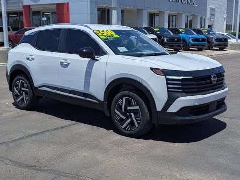 New 2026 Nissan Kicks SV FWD image 1
