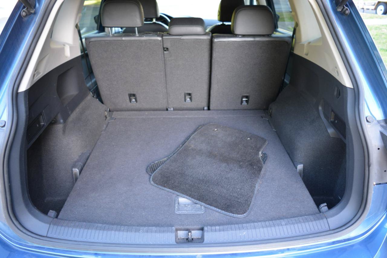 Used 2019 Volkswagen Tiguan SE AWD/4WD image 15