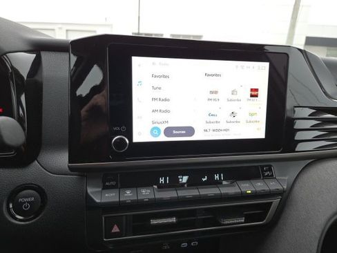 Used 2025 Toyota Camry LE image 14