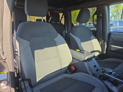 Used 2023 Ford Bronco Big Bend AWD/4WD image 11