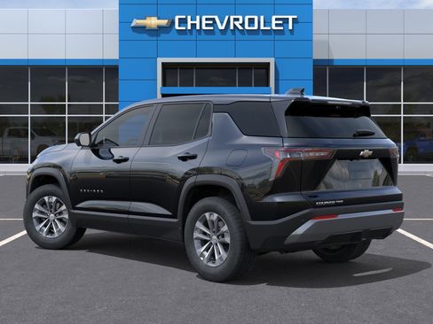 New 2026 Chevrolet Equinox LT w/ Convenience Package II AWD/4WD image 3