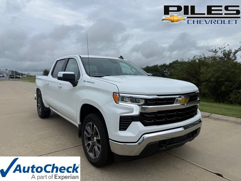 Used 2024 Chevrolet Silverado 1500 LT AWD/4WD image 1