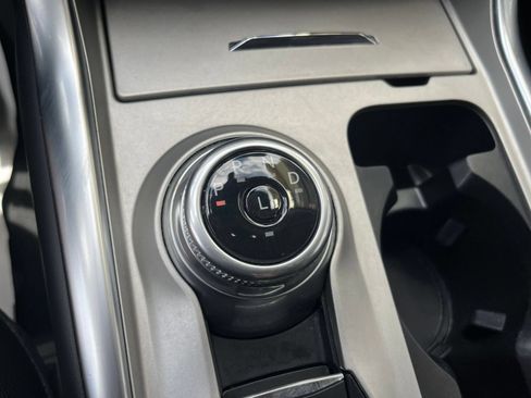 Used 2024 Ford Explorer Limited AWD/4WD image 45