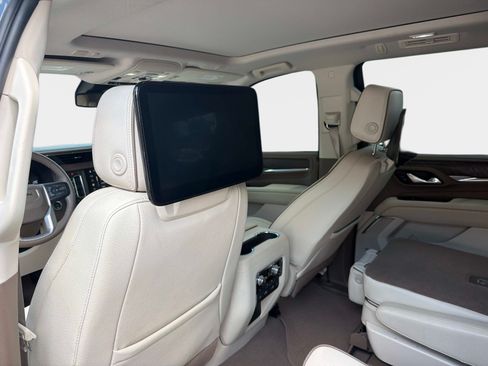 Used 2023 GMC Yukon Denali AWD/4WD image 15