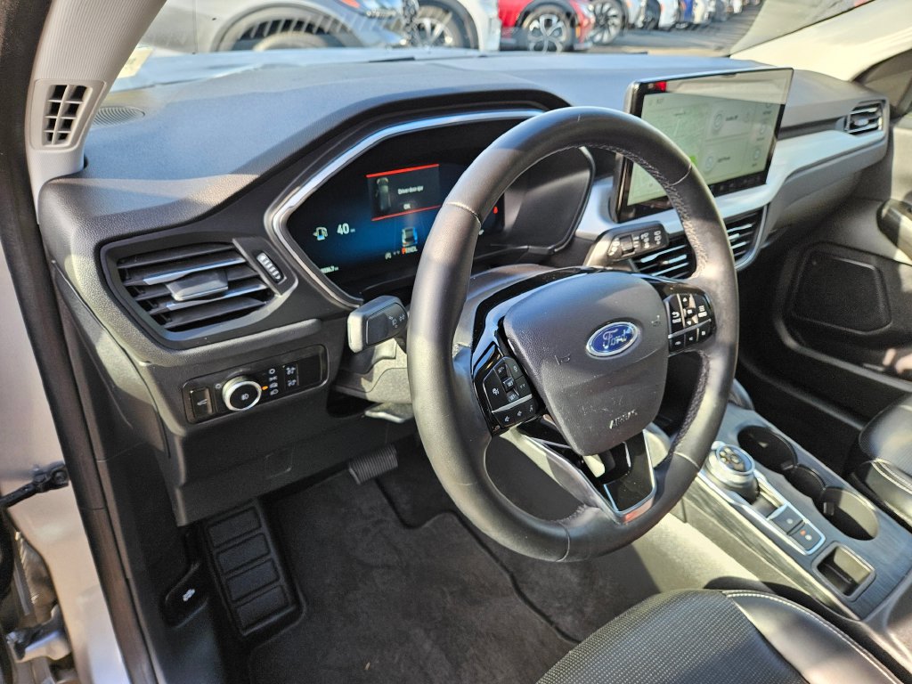 Used 2024 Ford Escape Platinum AWD/4WD image 20