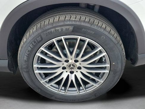 Certified 2026 Mercedes-Benz GLC 300 image 32