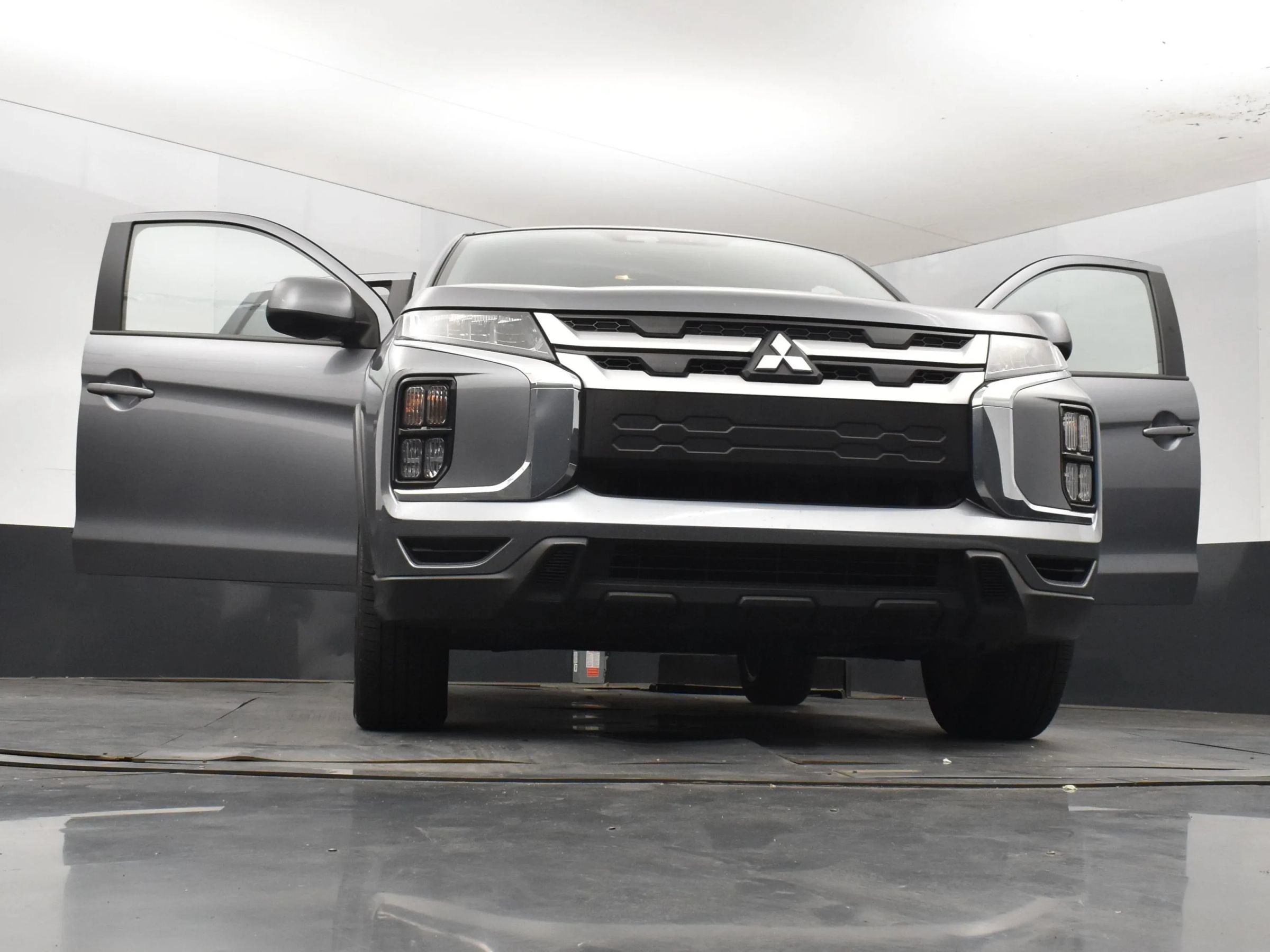 Used 2026 Mitsubishi Outlander Sport ES AWD/4WD image 8