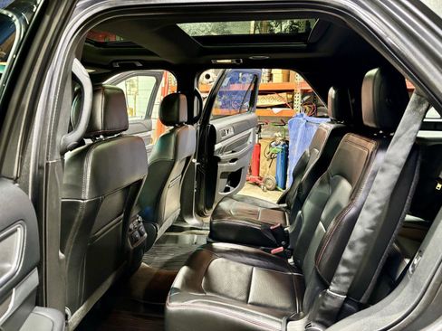 Used 2017 Ford Explorer Sport w/ Equipment Group 401A image 17