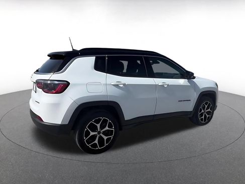 Used 2025 Jeep Compass Limited AWD/4WD image 14