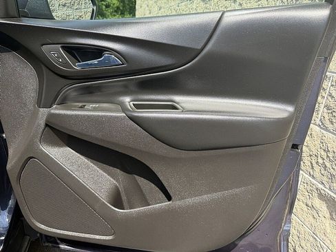 Used 2018 Chevrolet Equinox LT w/ Sun & Infotainment Package AWD/4WD image 26