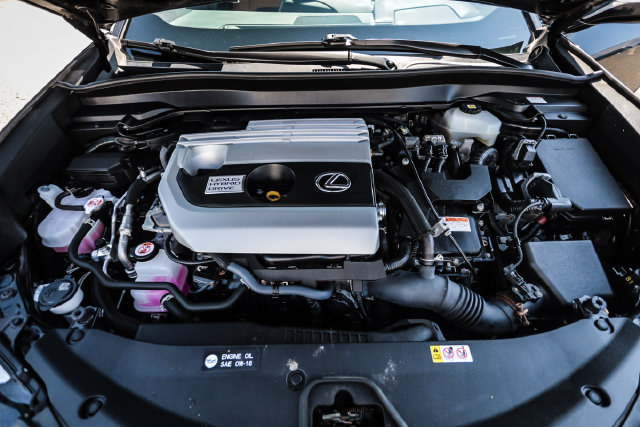 Used 2022 Lexus UX 250h w/ Accessory Package (Z1) AWD/4WD image 60