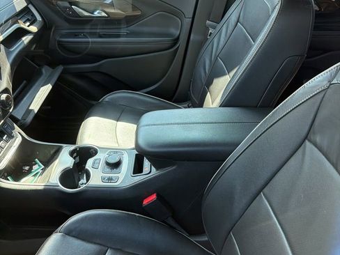 Used 2020 GMC Terrain Denali w/ Denali Premium Package image 12