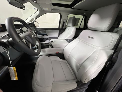 New 2026 Ford Expedition Max Platinum w/ Driver's Package image 13