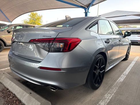 Used 2023 Honda Civic Sport image 7