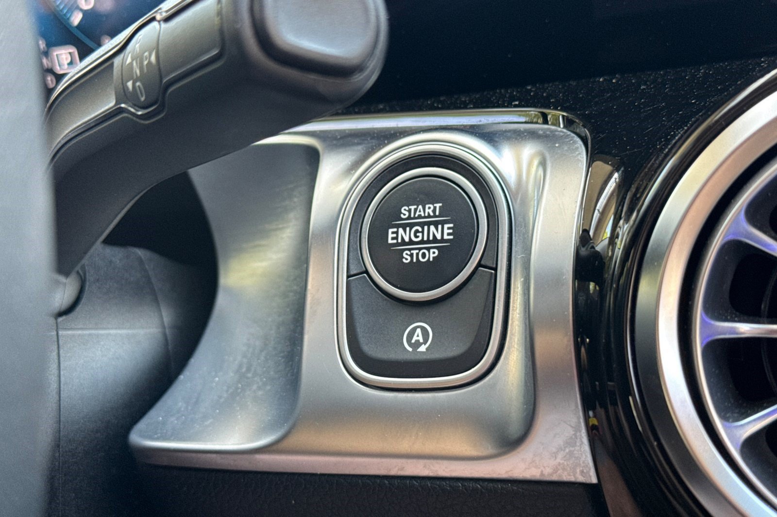 Used 2023 Mercedes-Benz GLB 250 image 18