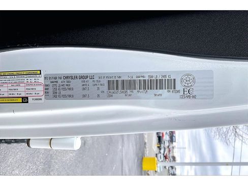 Used 2015 Jeep Wrangler Unlimited Sahara image 33