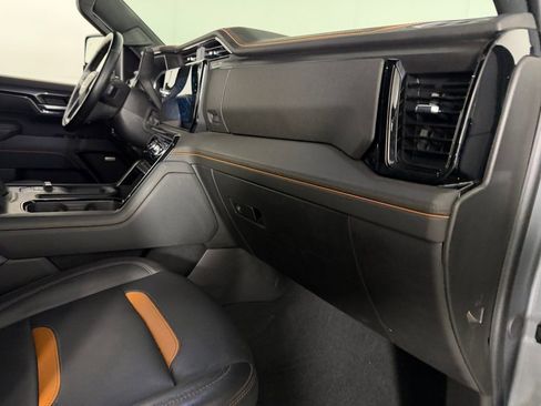 Used 2025 GMC Sierra 2500 AT4 AWD/4WD image 31