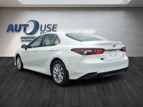 Used 2022 Toyota Camry LE image 15
