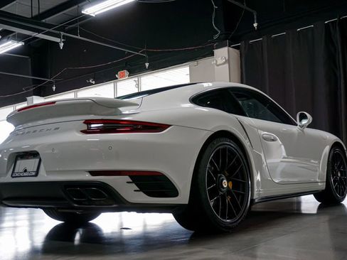 Used 2019 Porsche 911 4 Coupe image 6