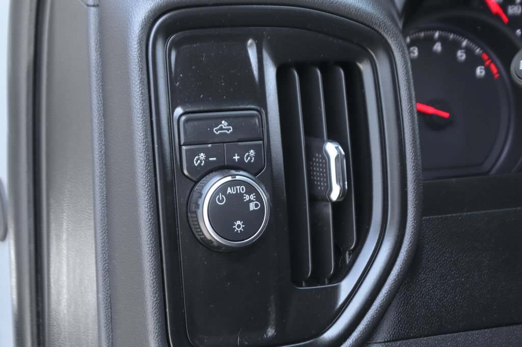 Used 2024 Chevrolet Silverado 1500 Custom RWD image 18