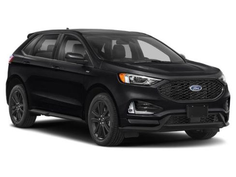 Used 2022 Ford Edge ST-Line w/ Class II Trailer Tow Package image 9