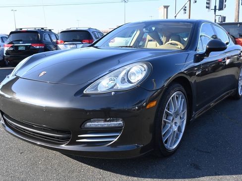 Used 2010 Porsche Panamera 4S AWD/4WD image 4