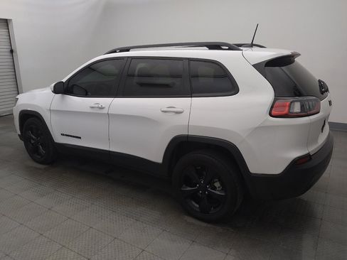 Used 2021 Jeep Cherokee Latitude Plus FWD image 3