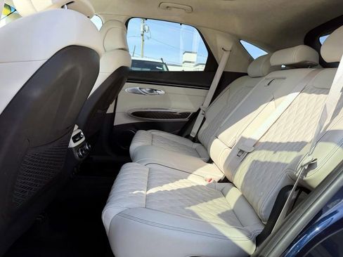 Certified 2023 Genesis GV70 3.5T Sport w/ Sport Prestige Package image 13