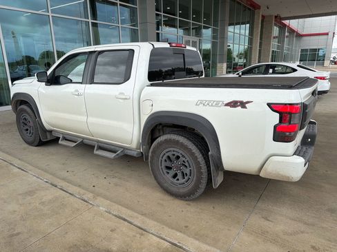 Used 2025 Nissan Frontier PRO-4X AWD/4WD image 13