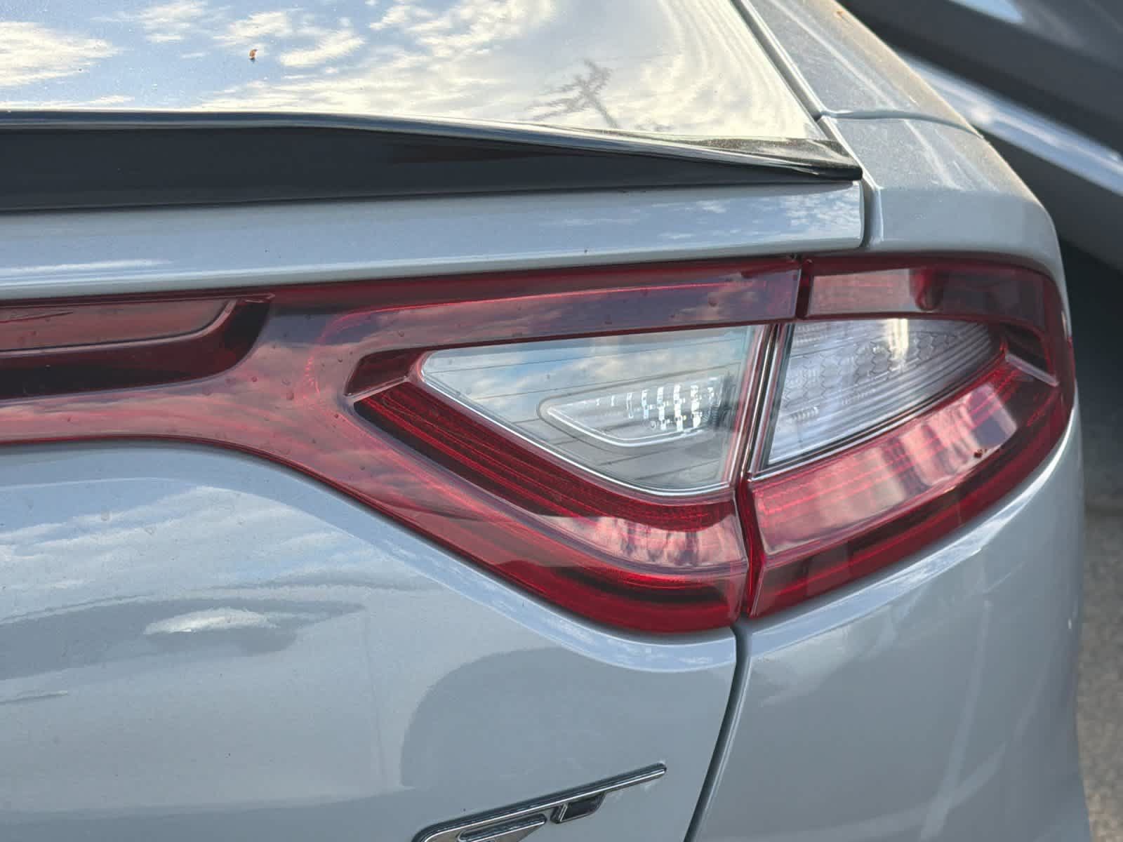 Used 2021 Kia Stinger GT1 RWD image 16