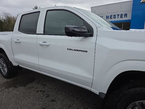New 2026 Chevrolet Colorado LT w/ LT Convenience Package AWD/4WD image 35