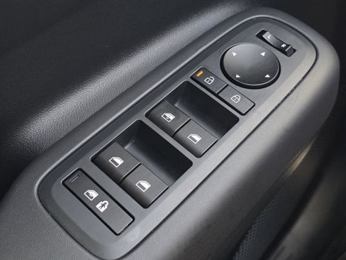 Certified 2025 Hyundai Santa Fe SE FWD image 28