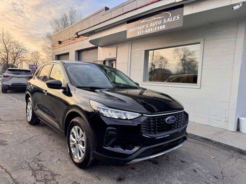 Used 2023 Ford Escape Active image 5