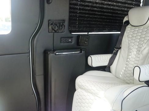 Used 2020 Mercedes-Benz Sprinter 3500 image 72