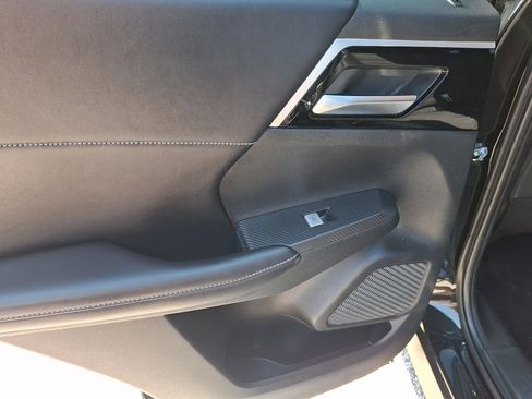 Used 2022 Mitsubishi Outlander SE AWD/4WD image 19