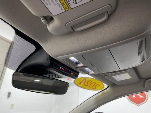 Used 2024 MAZDA CX-30 AWD 2.5 S w/ Premium Package image 17